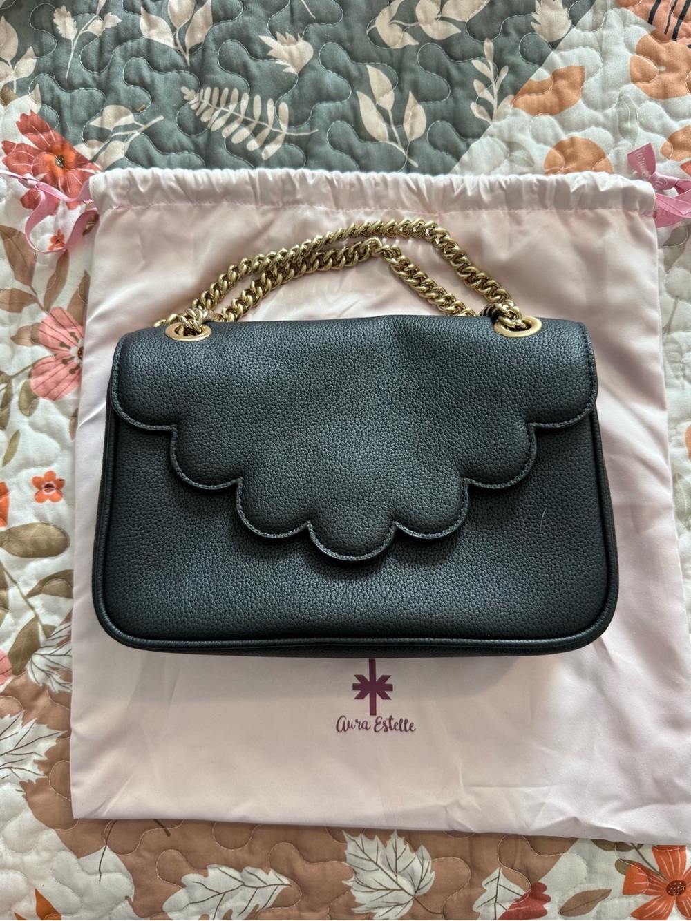 Aura Estelle Black Scalloped Leather Shoulder Bag with Gold Chain